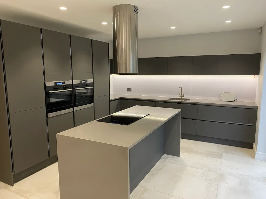 Modern Family Kitchen – Redland